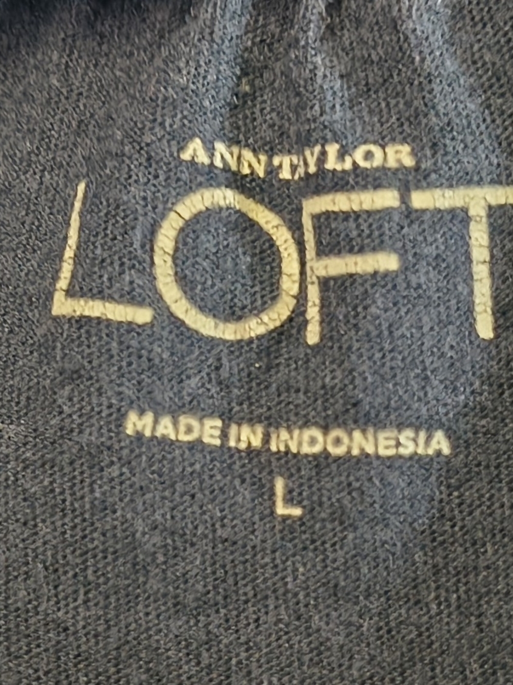 Ann Taylor LOFT Navy Blue Short Sleeve Top Size L Soft Lightweight Scoop Neck - Picture 2 of 7